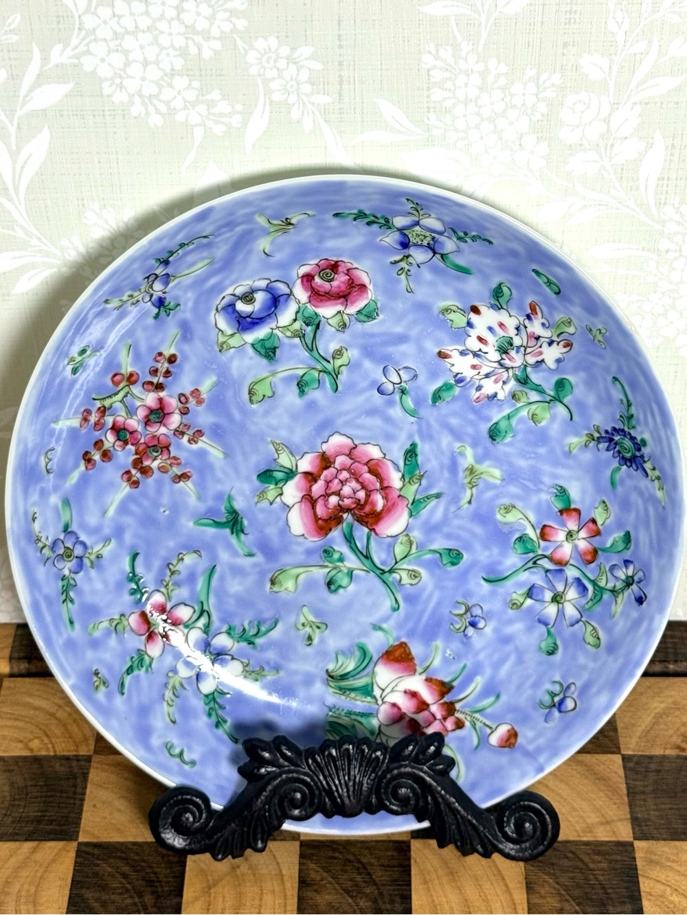 Chinese Hand-Painted Floral Decorative Plate, Blue